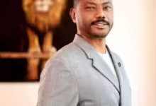 عمر النمير رئيس المريخ